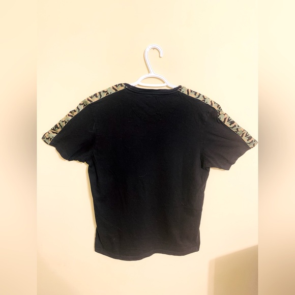 River Island Men's Black Logo Embroidered Print Camo Tape Sleeve T-Shirt - Picture 2 of 4